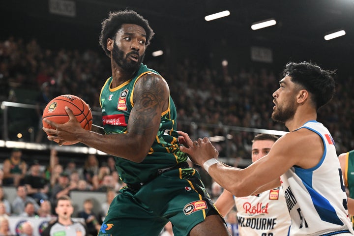 JackJumpers fall to United at home