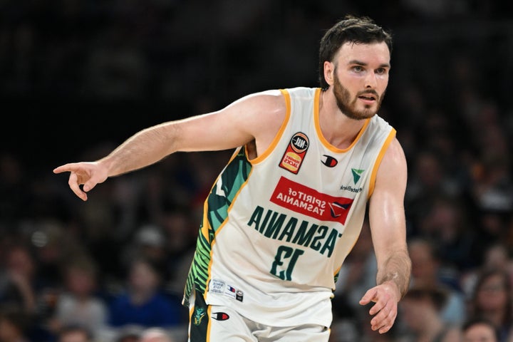 Mac to the future! DP Macdonald inks new deal