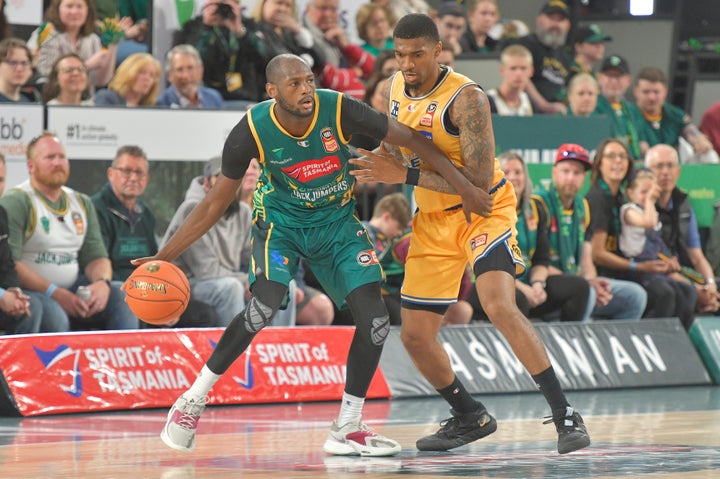 JackJumpers open account with OT win