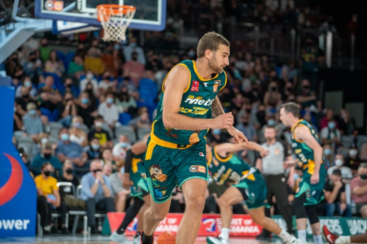 McVeigh Close, Steindl, Magnay Wait