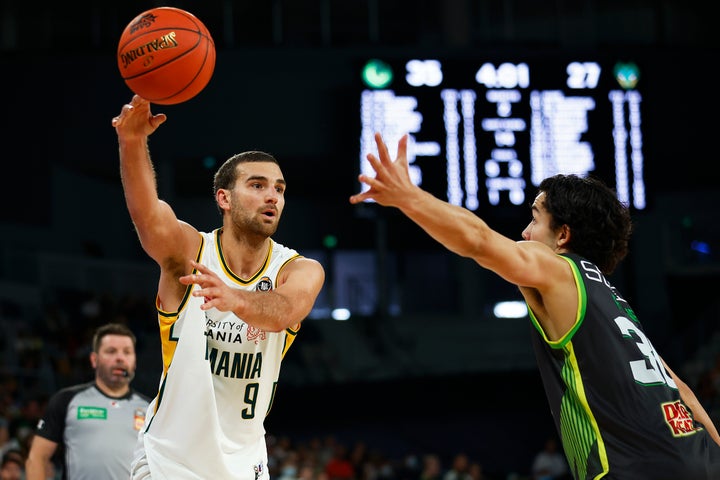 JackJumpers overrun Phoenix to stay in finals mix