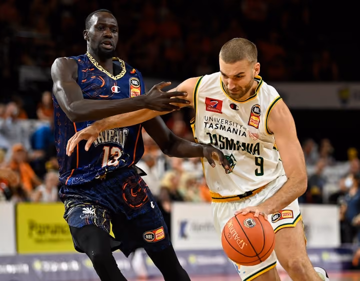 Rd 19: Tasmania JackJumpers v Cairns Taipans