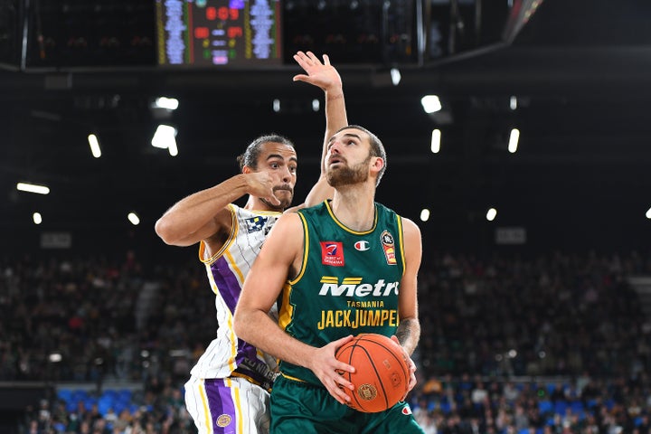 Hot Kings down JackJumpers in Hobart
