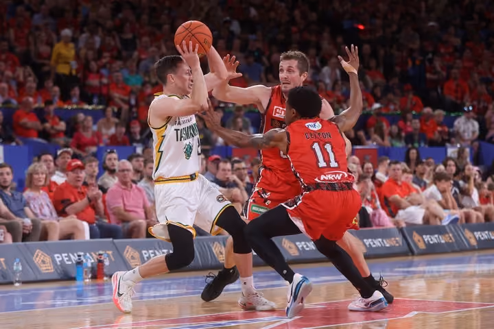 Rd 17: Perth Wildcats v Tasmania JackJumpers