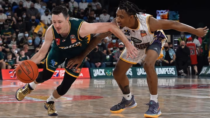 JackJumpers v Sydney Kings highlights (Round 10)