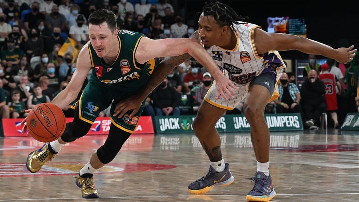 JackJumpers v Sydney Kings highlights (Round 10)