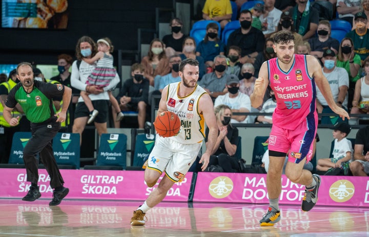 Bench makes mark in JackJumpers big win