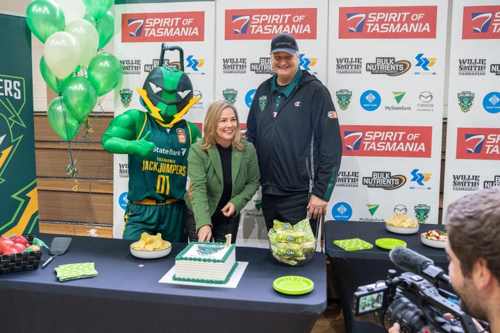 COMPLETE JACKJUMPERS SQUAD UNITES TO CELEBRATE CLUB MILESTONE