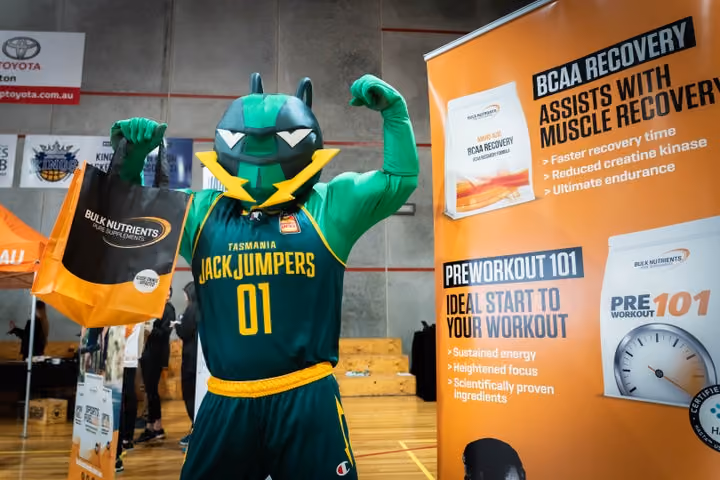 BULK NUTRIENTS PUTS THEIR WEIGHT BEHIND THE JACKJUMPERS