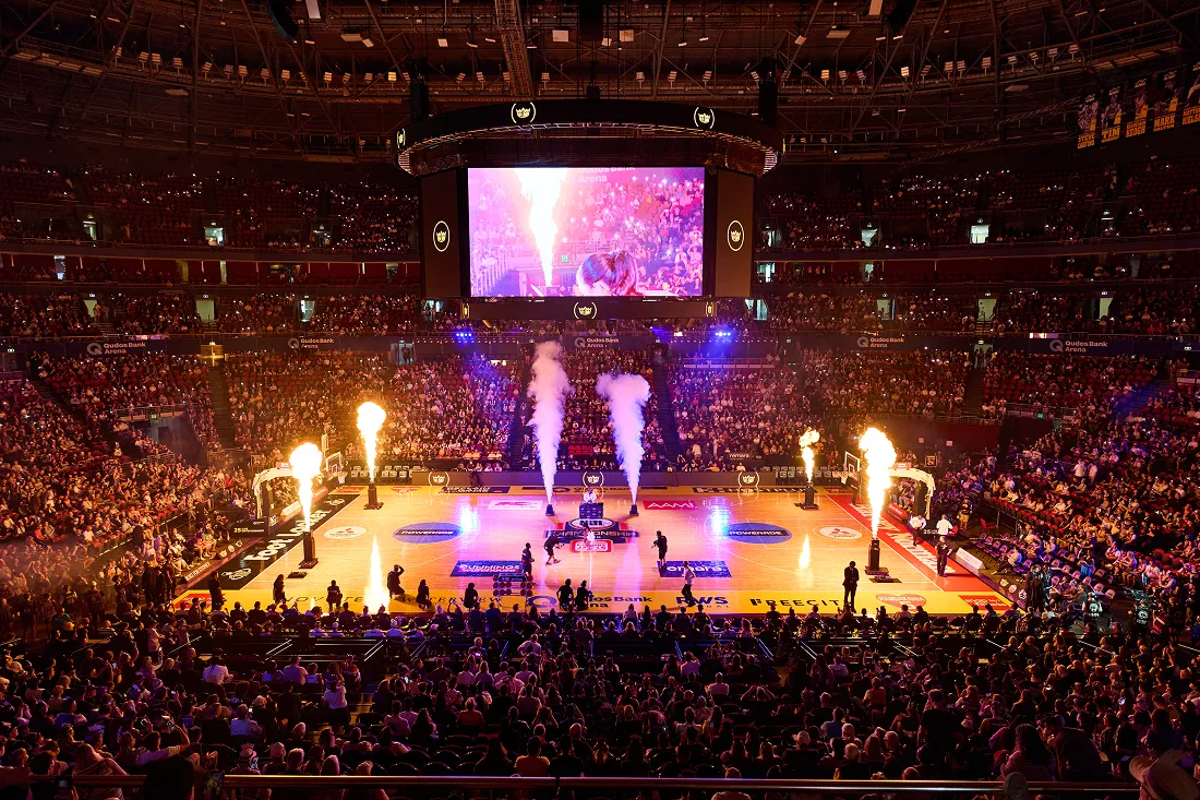 Sydney Kings players entering the arena tunnel to a full crowd
