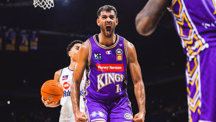 Kings dominate 36ers in crushing Game One victory