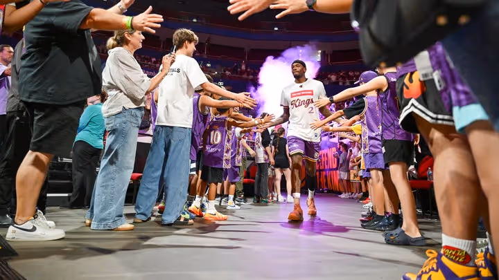 Kings fans help lift team to victory