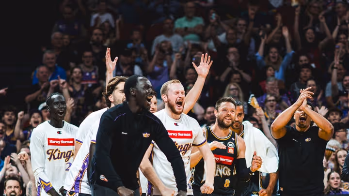 A win over Perth keeps the Kings in top spot