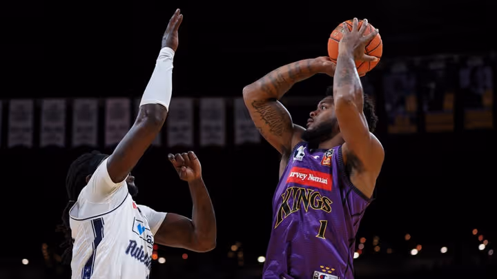 Oliver pens deal with China's Liaoning Flying Leopards