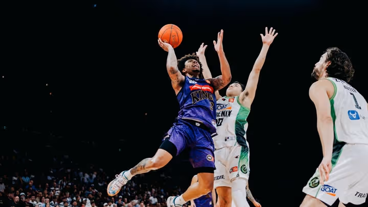 Comeback Kings run over Phoenix in fourth quarter