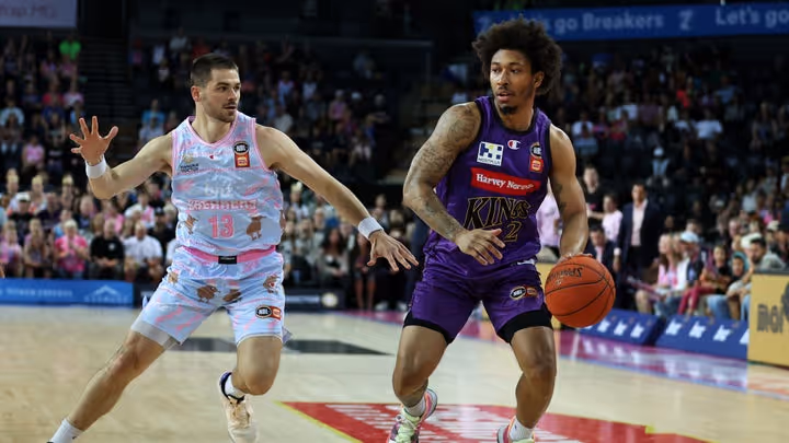 Kings storm back to defeat Breakers