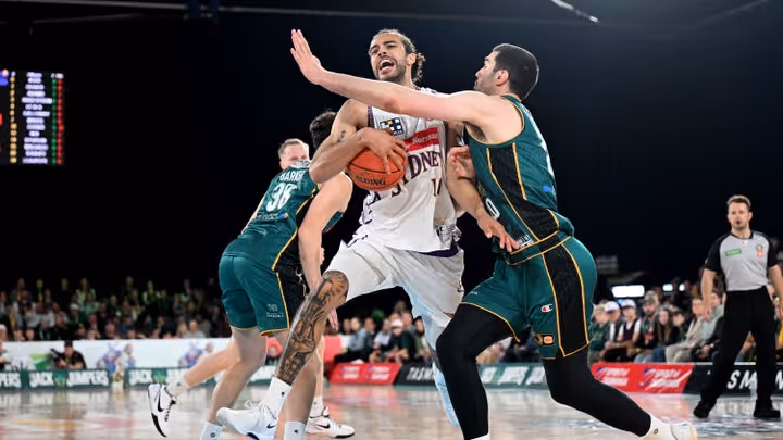 Kings celebrate Cooks' 100th with huge comeback win