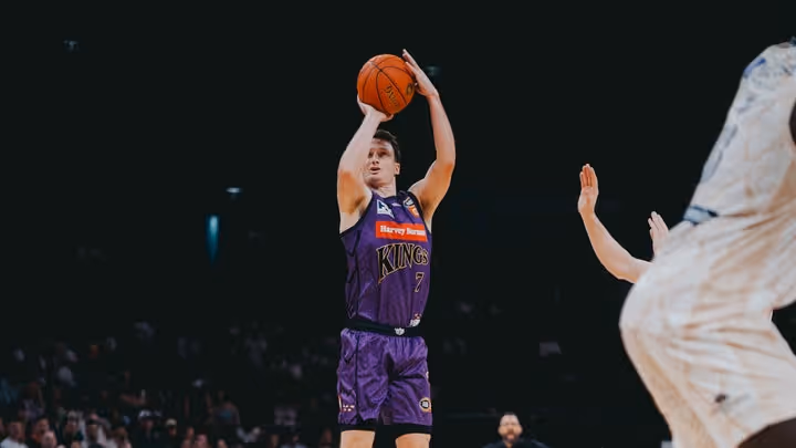 Kings produce record-breaking performance against Snakes