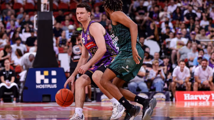 Bruce returns to Thunder for 2024 NBL1 season