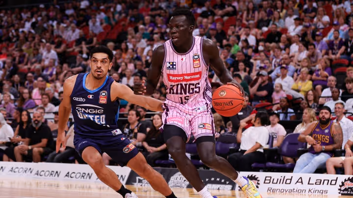 Kings bounce back to defeat leaders United