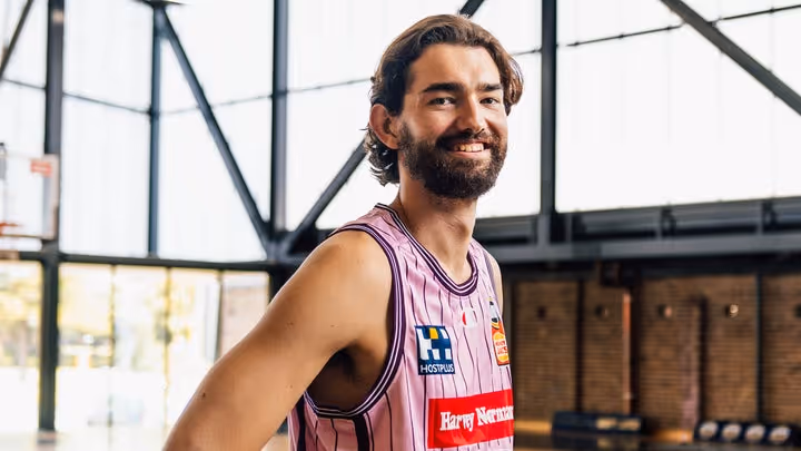 Hunter proud to take part in first-ever Pink Hoops