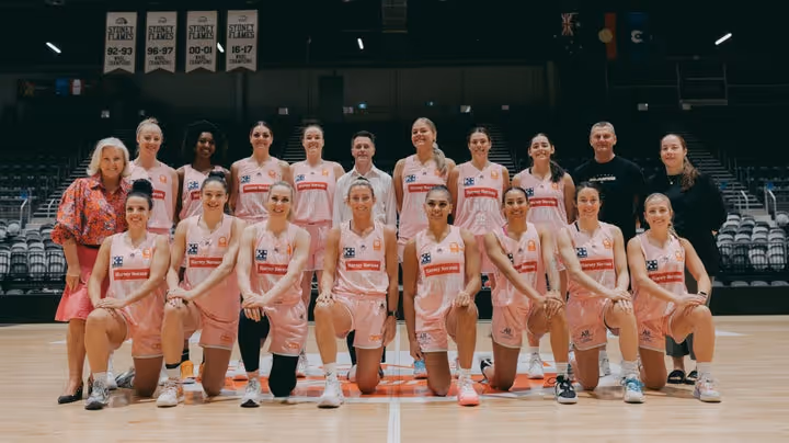 Premier Minns throws support behind Pink Hoops