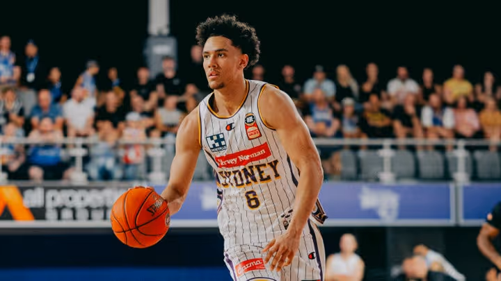 Kings' line-up bolstered for clash with Wildcats