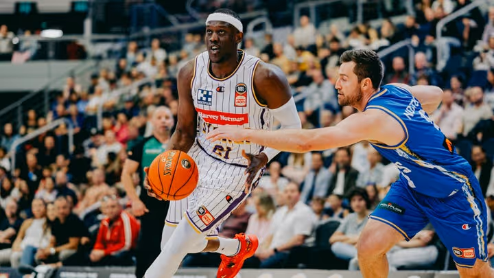 Three-point barrage helps Bullets defeat Kings