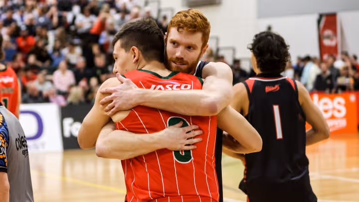 Glover edges Vasiljevic in NBL1 South showdown
