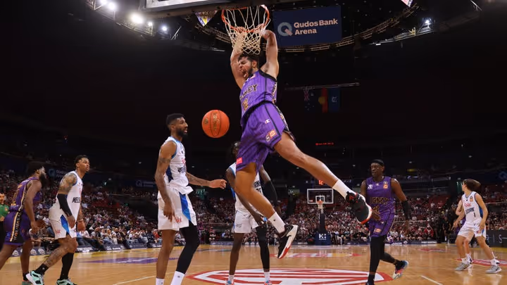Kings deliver historic Christmas victory against United