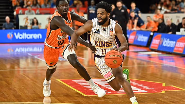 Snakes snap Kings' road win record in overtime