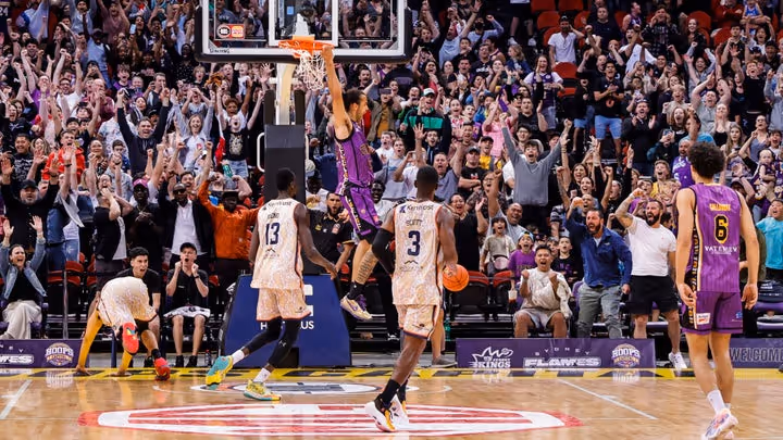Tickets selling quickly for Kings' historic Christmas night clash