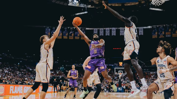 Bogut calls NBL a destination league