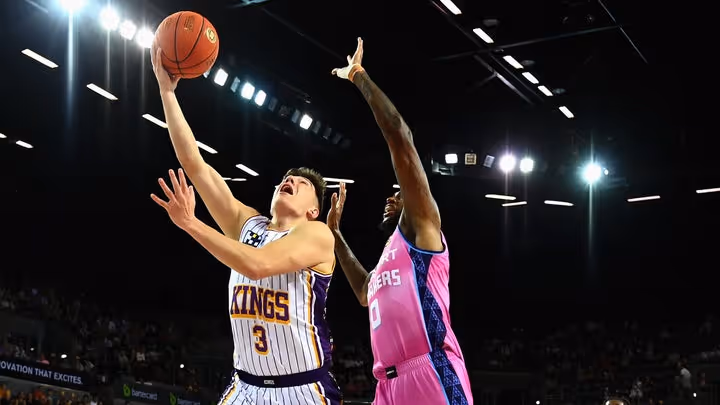 Vasiljevic eager to help Boomers book World Cup spot