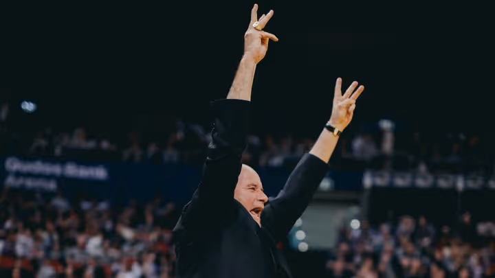 Smith throws down gauntlet to 36ers