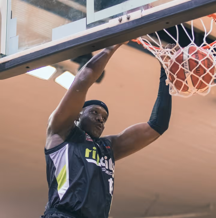 Noi guides USC to NBL1 North quarter-final win