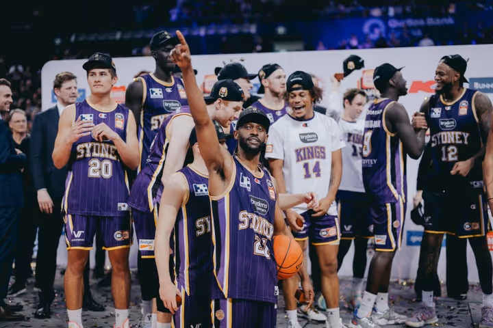 Fans invited to join the Sydney Kings in a slam dunk victory celebration