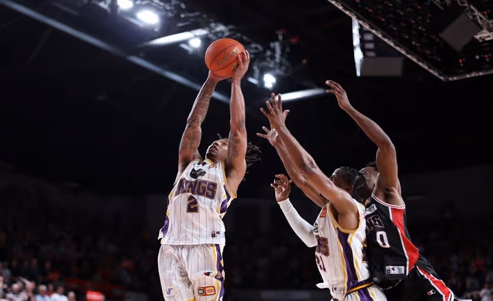 Adams leads Kings to Game One triumph in Wollongong