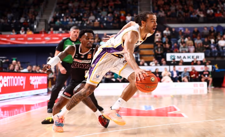 Round 21 Preview: Kings vs. Hawks