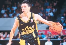 Join us in celebrating the 1990s and Sydney basketball