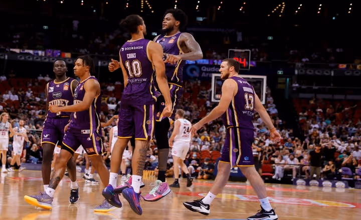 Kings too strong for Wildcats in dominant home win