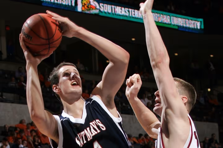 Daniel Kickert inducted into Saint Mary's Hall of Fame