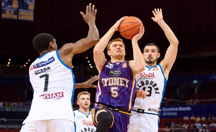 Shorthanded Kings fall to United at Qudos Bank Arena