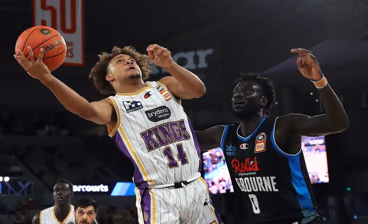 Kings dominated by United in Melbourne