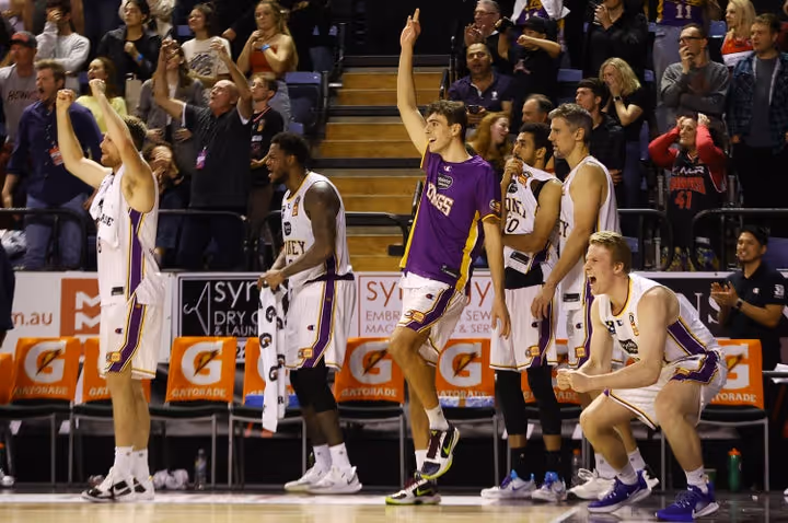 Kings defeat the Hawks in overtime thriller
