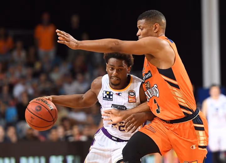 Kings fall to Snakes in a nail-biter in season opener