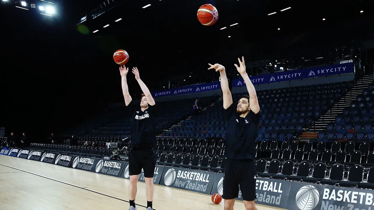 Tall Blacks duo ready to attack NBL26