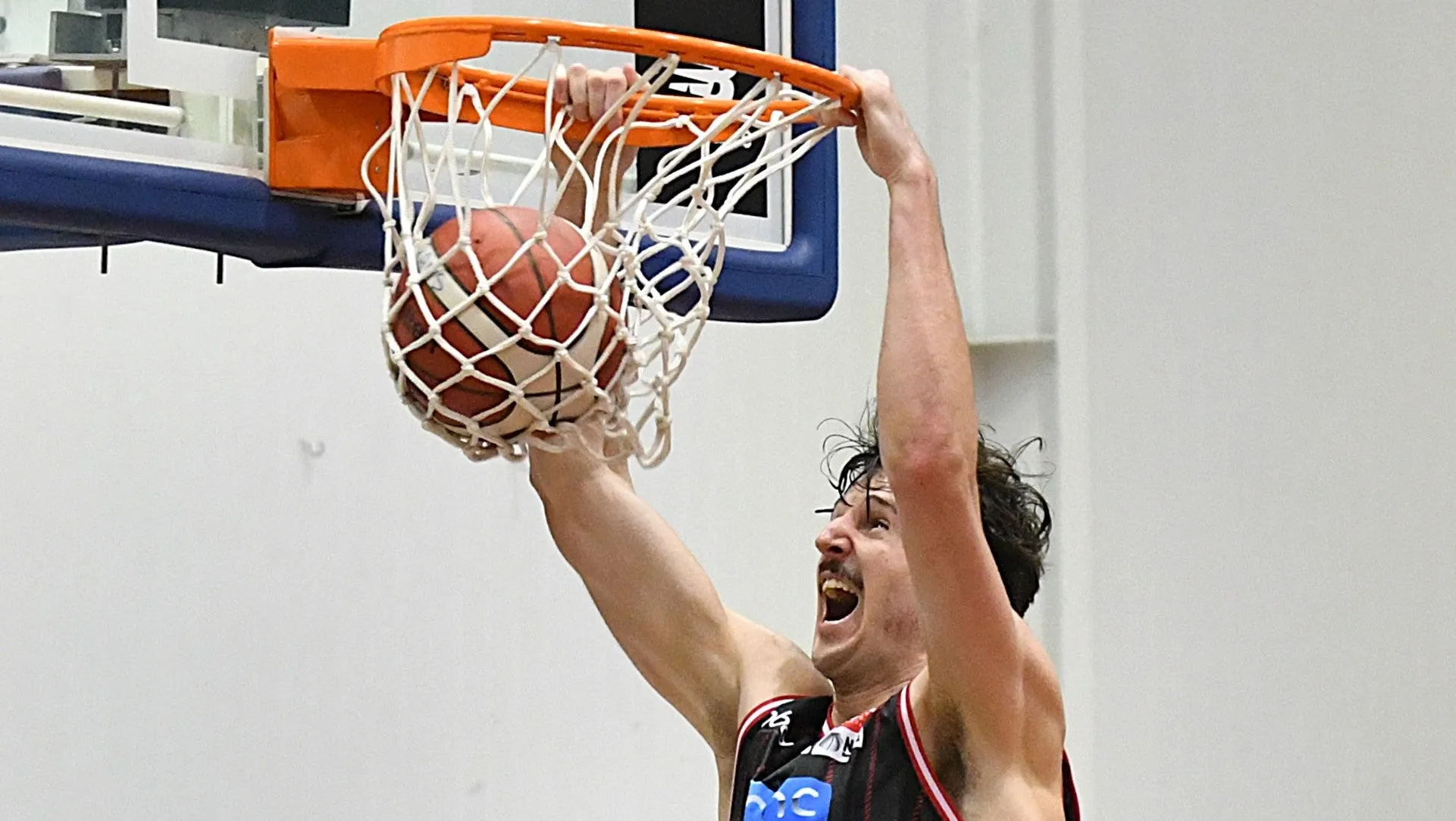 Off-season Games Wrap: Bowen slams home last-second win