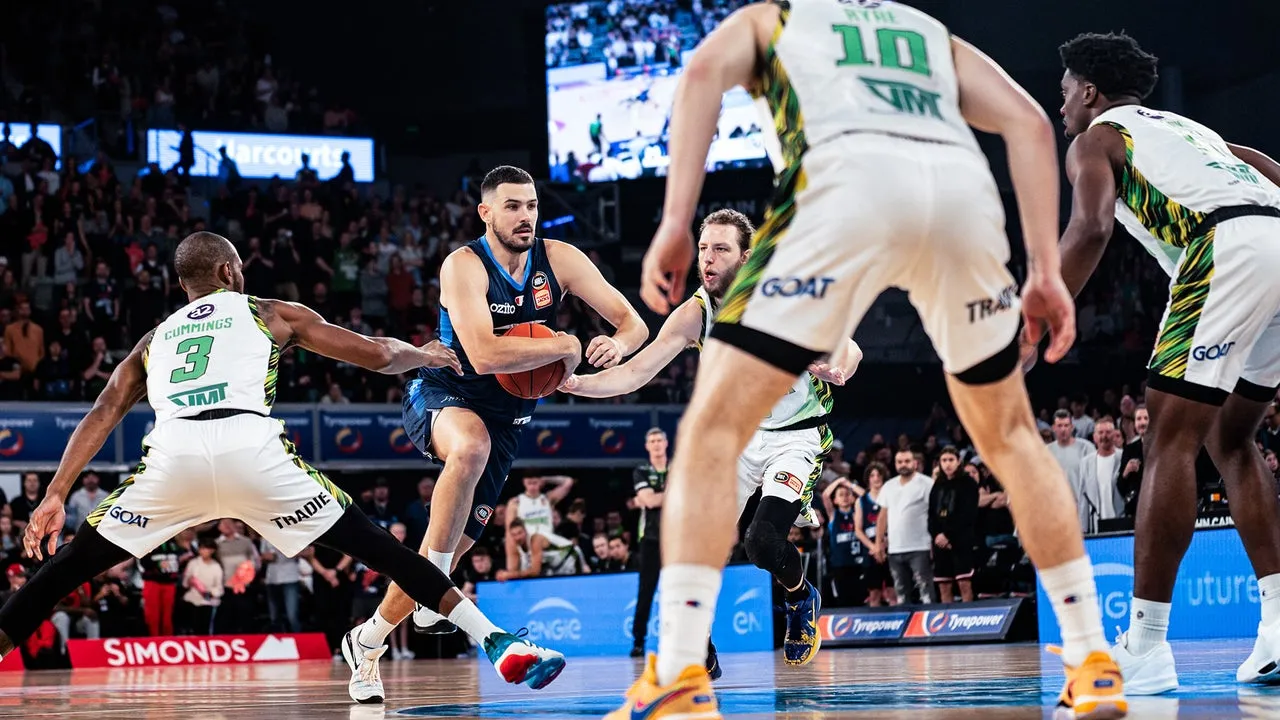 United ready to add to fierce rivalry