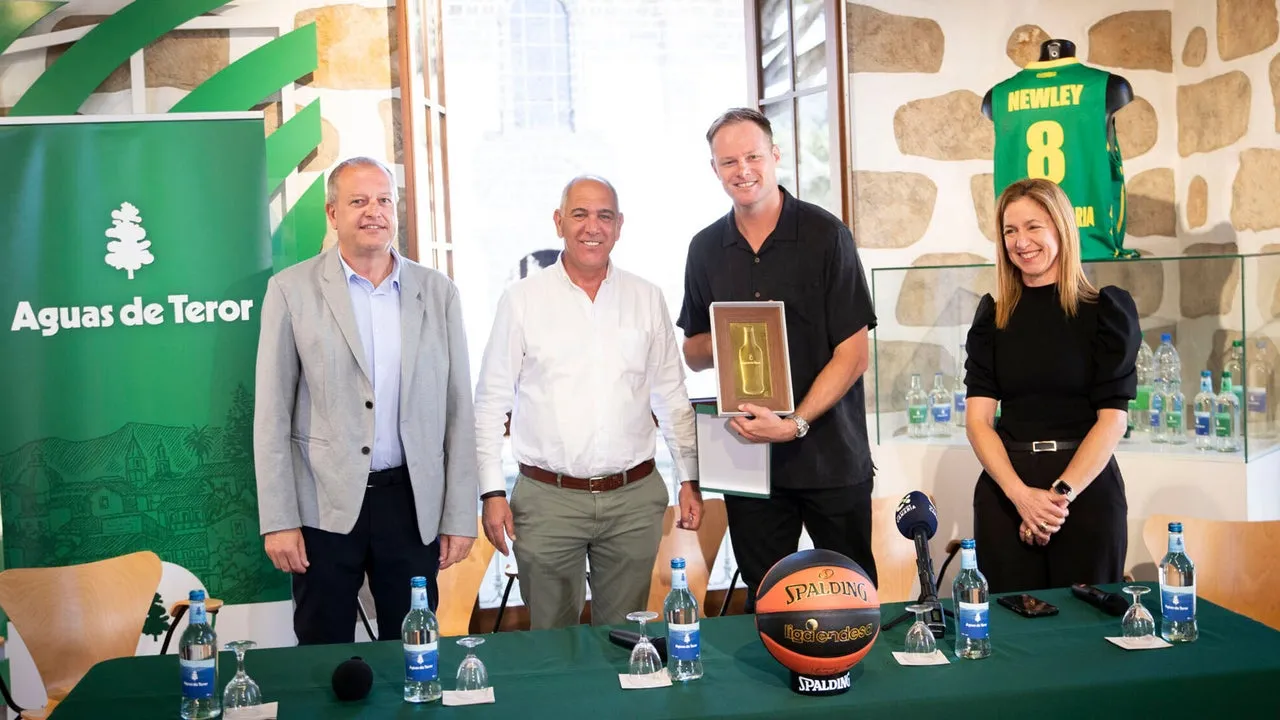 Newley honoured in return to Spain